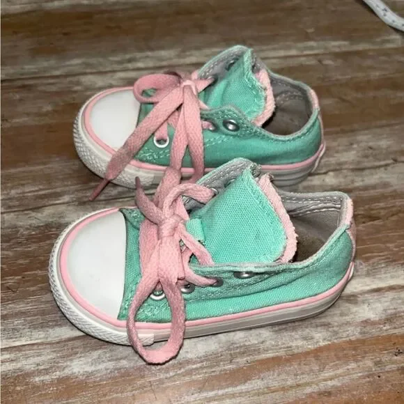 VGUC Converse All Stars Toddlers Size 4 mint/pink - Picture 3 of 9